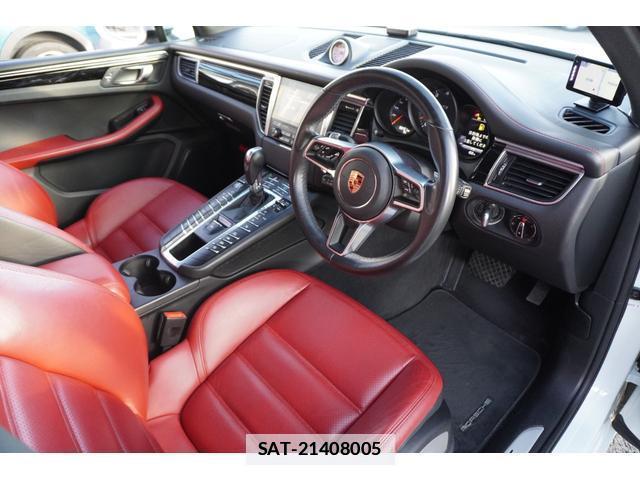 Porsche MACAN 2017-03 7820592-19