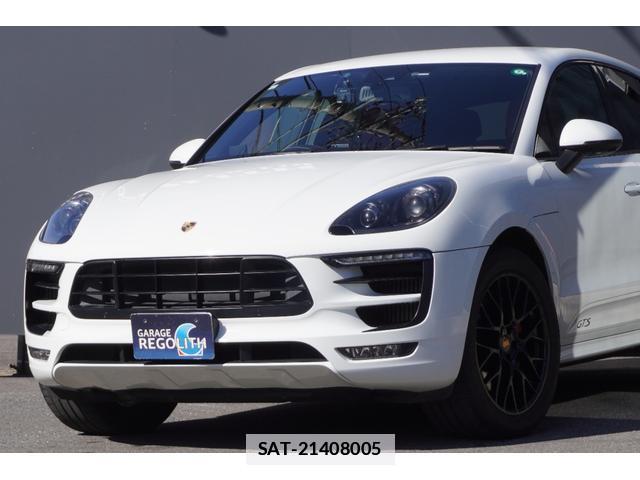 Porsche MACAN 2017-03 7820592-3