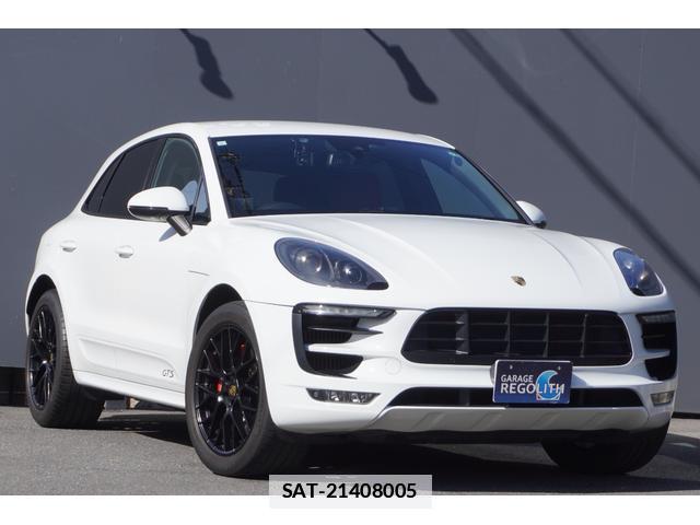 Porsche MACAN 2017-03 7820592-5