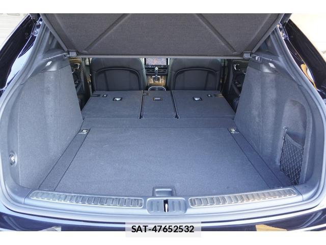Porsche MACAN 2019-11 7820593-14