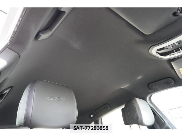 Porsche MACAN 2016-06 7820596-16