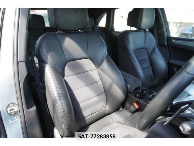 Porsche MACAN 2016-06 7820596-19