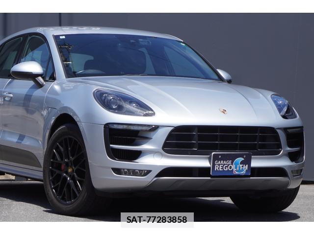 Porsche MACAN 2016-06 7820596-5