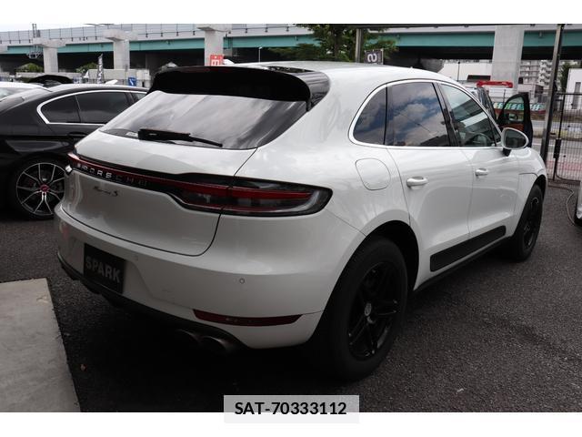 Porsche MACAN 2020-03 7823337-11