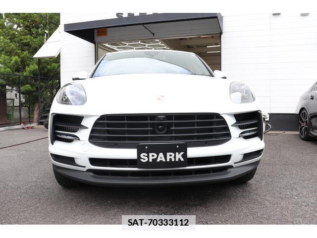 Porsche MACAN 2020-03 7823337-13