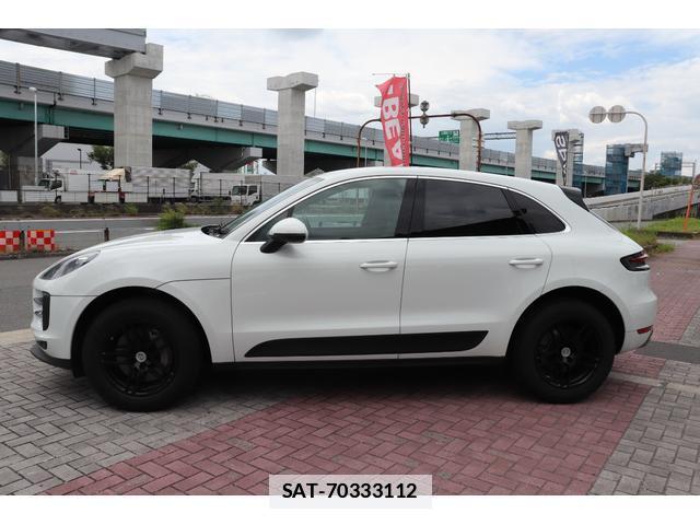 Porsche MACAN 2020-03 7823337-8