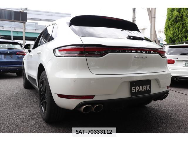 Porsche MACAN 2020-03 7823337-9