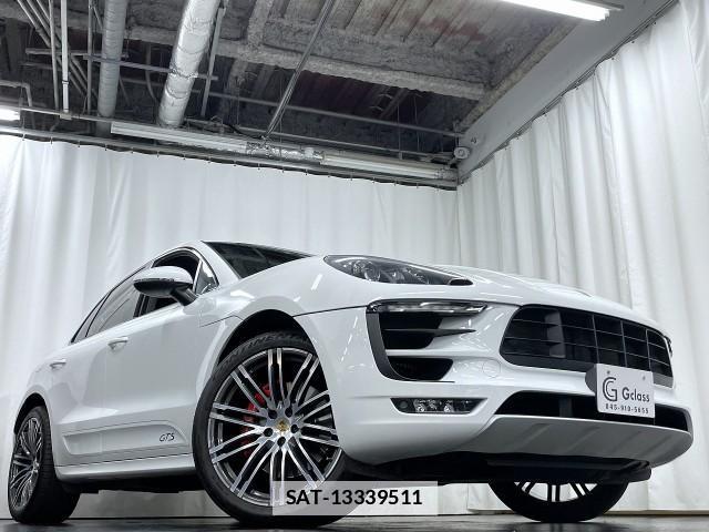 Porsche MACAN 2016-08 7823350-11