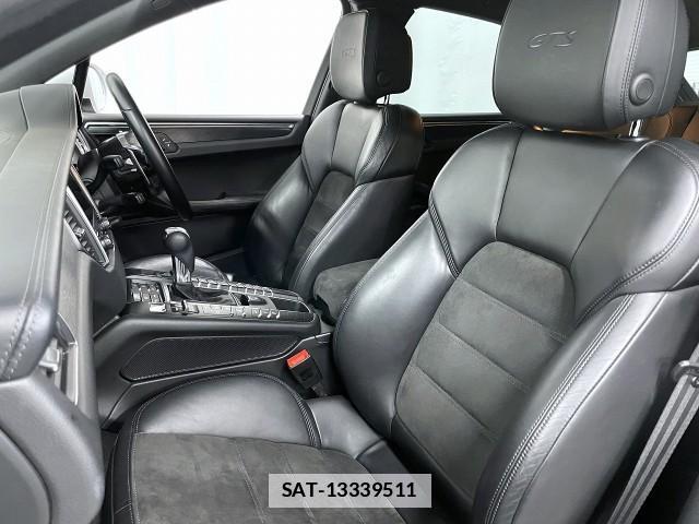 Porsche MACAN 2016-08 7823350-5