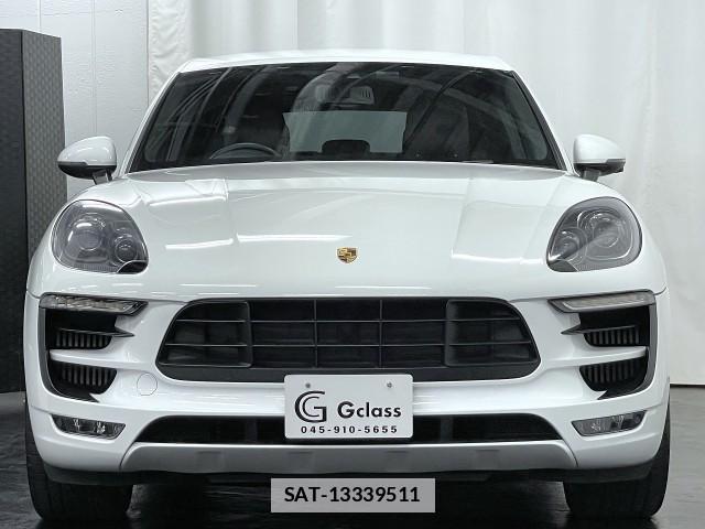 Porsche MACAN 2016-08 7823350-9