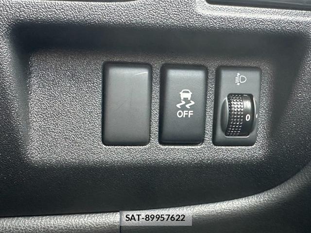 Nissan MARCH 2019-04 7819775-14