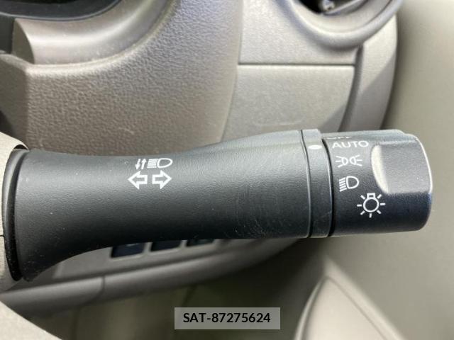 Nissan MARCH 2017-02 7821876-14