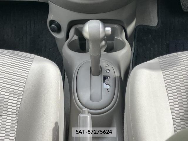 Nissan MARCH 2017-02 7821876-16