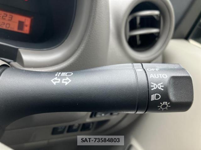 Nissan MARCH 2017-09 7822265-15
