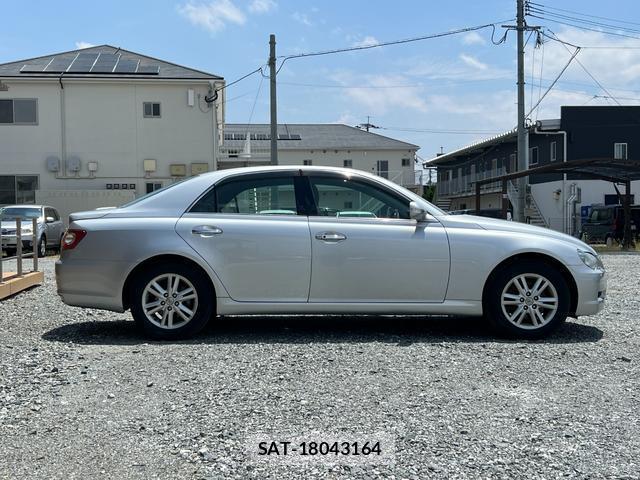 Toyota MARK X 2006-11 7813832-12