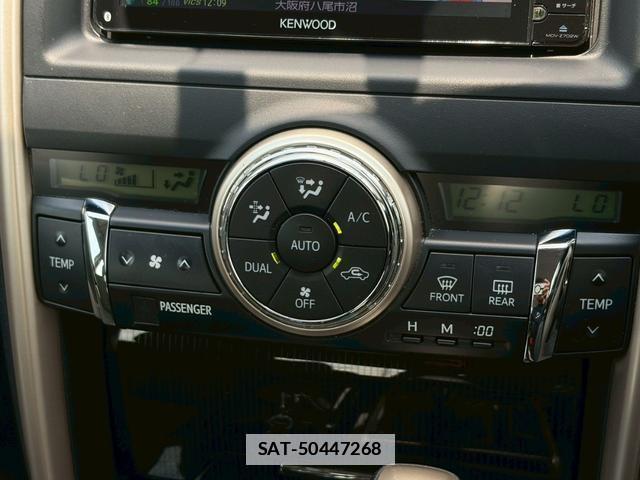 Toyota MARK X 2014-11 7814839-19