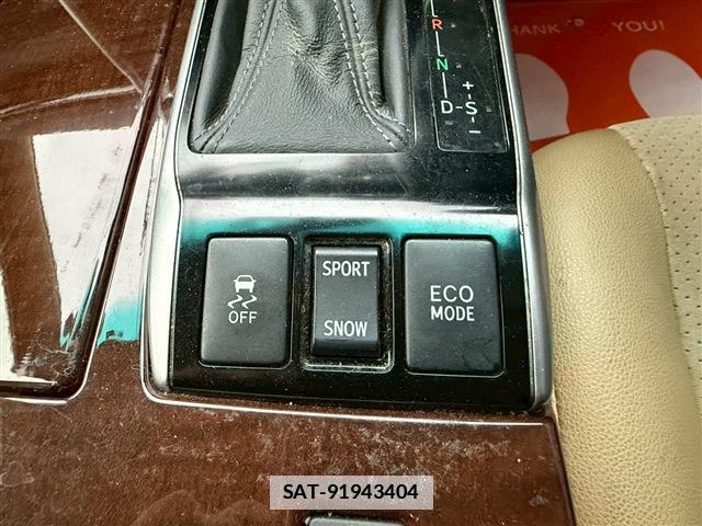 Toyota MARK X 2013-03 7815420-12
