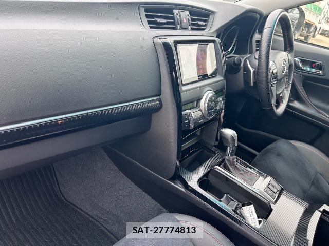 Toyota MARK X 2016-06 7817245-10