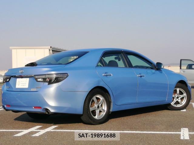 Toyota MARK X 2017-03 7819967-1
