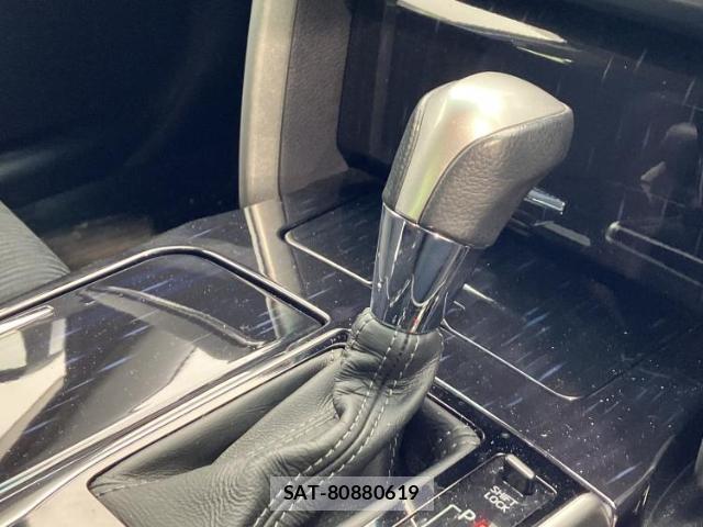 Toyota MARK X 2012-10 7822560-16