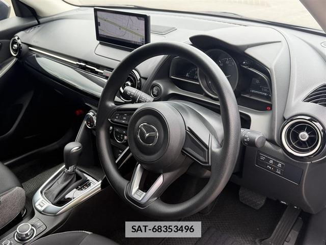 Mazda MAZDA2 2024-02 7814357-17