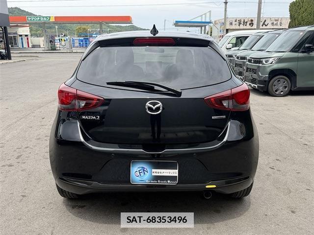 Mazda MAZDA2 2024-02 7814357-18