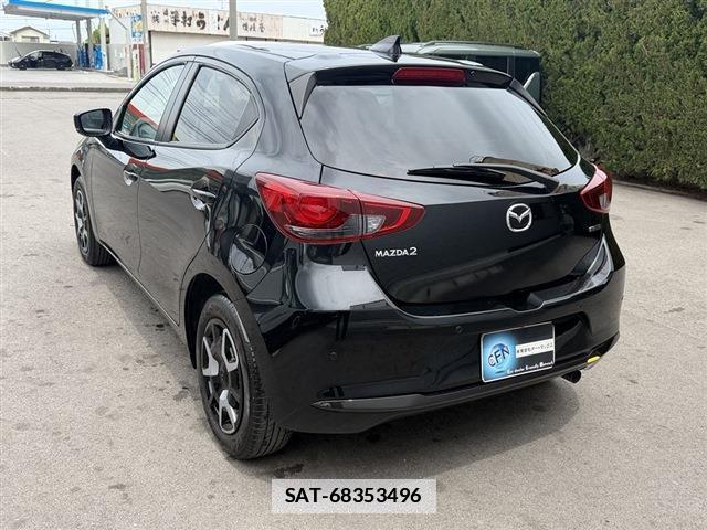 Mazda MAZDA2 2024-02 7814357-9