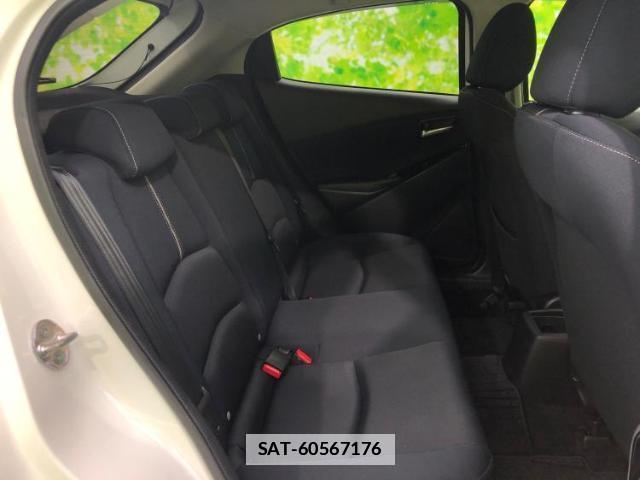 Mazda MAZDA2 2020-06 7821039-4