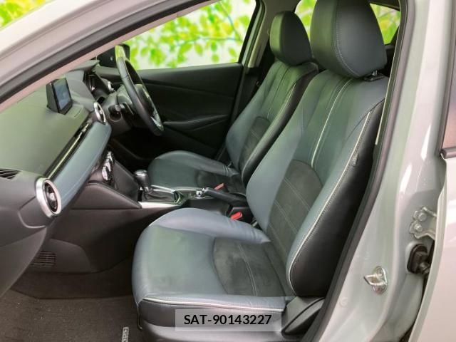 Mazda MAZDA2 2019-09 7821836-6