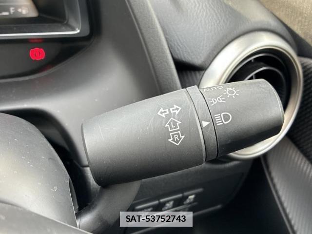 Mazda MAZDA2 2022-03 7821979-16