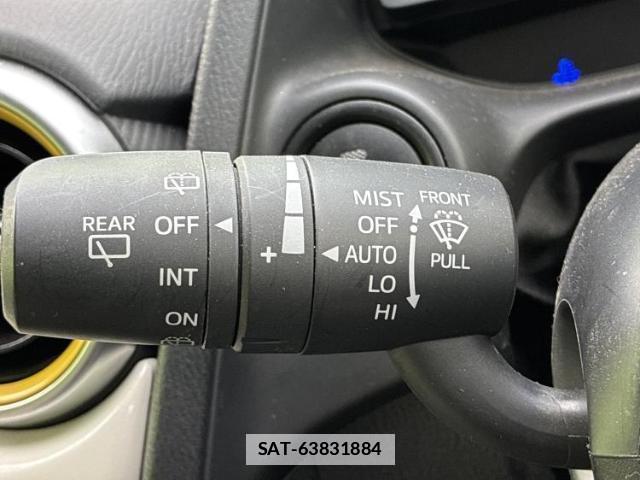 Mazda MAZDA2 2022-02 7822460-16