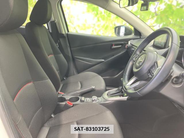 Mazda MAZDA2 2021-05 7822768-3