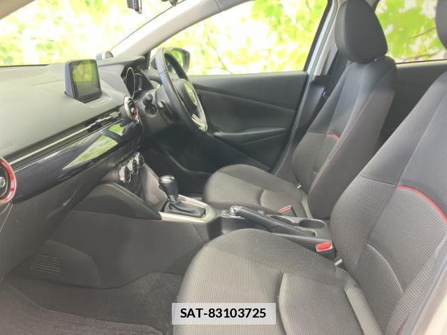 Mazda MAZDA2 2021-05 7822768-5