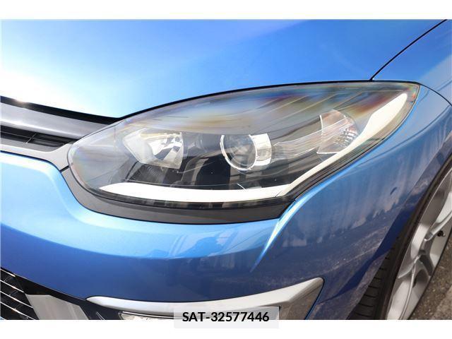 Renault MEGANE ESTATE 2015-02 7817160-16