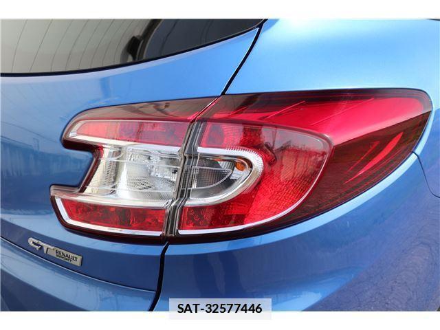 Renault MEGANE ESTATE 2015-02 7817160-17