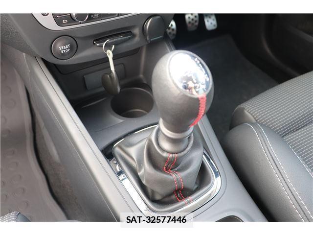 Renault MEGANE ESTATE 2015-02 7817160-5