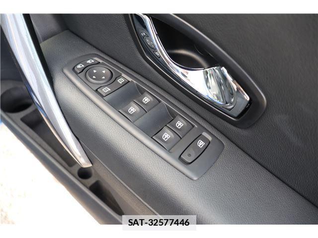 Renault MEGANE ESTATE 2015-02 7817160-6