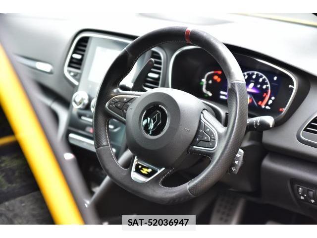 Renault MEGANE 2023-02 7819023-2