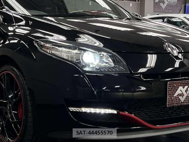 Renault MEGANE 2013-03 7823267-13