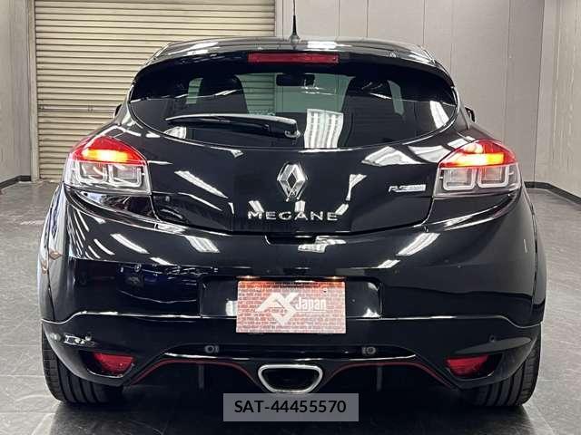 Renault MEGANE 2013-03 7823267-8