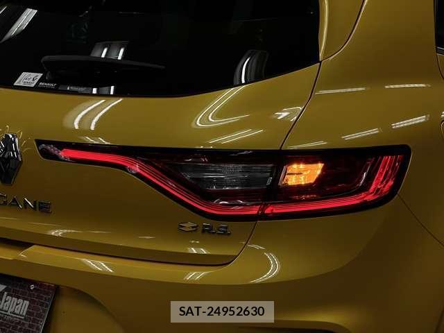 Renault MEGANE 2019-12 7823269-15
