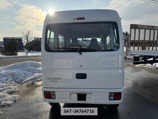 Mitsubishi MINICAB VAN 2016-01 7811923-5