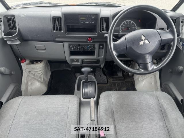 Mitsubishi MINICAB VAN 2012-04 7811947-8