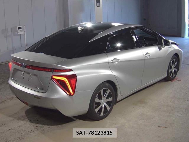 Toyota Mirai 2017-05 7814404-1