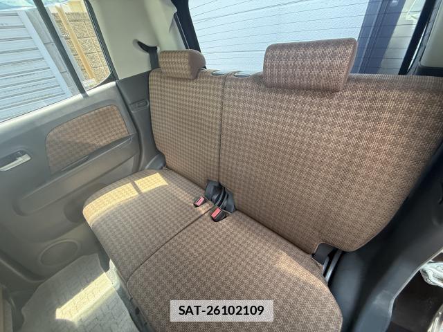 Nissan MOCO 2011-06 7815297-3