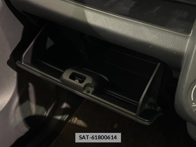 Nissan MOCO 2012-07 7823250-19