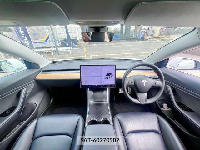 Tesla MODEL 3 2019-12 7820713-1