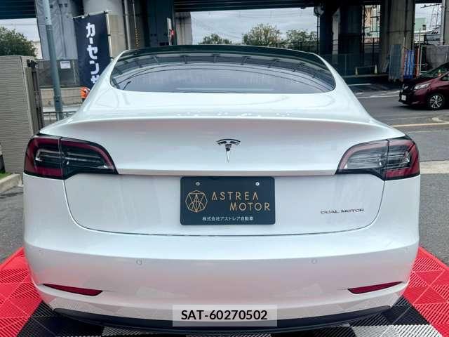 Tesla MODEL 3 2019-12 7820713-10