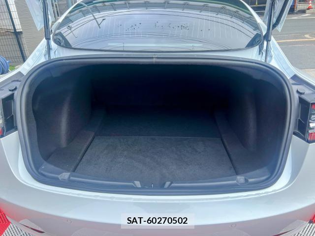 Tesla MODEL 3 2019-12 7820713-14