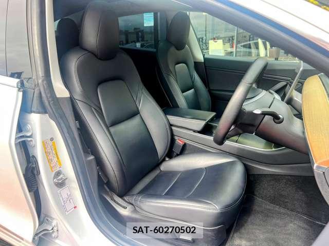 Tesla MODEL 3 2019-12 7820713-2